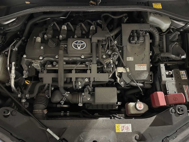 Toyota c-hr 1.8 hybrid executive 98pk 2017, pg-762-k - afbeelding 35 van  42