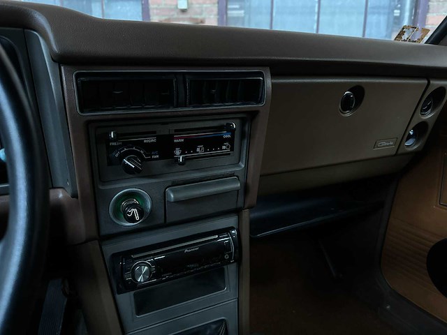 Toyota carina 1.6 de luxe 75pk 1976, 98-ju-66 - afbeelding 17 van  37