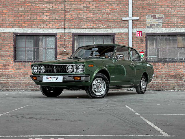 Toyota carina 1.6 de luxe 75pk 1976, 98-ju-66 - afbeelding 1 van  37