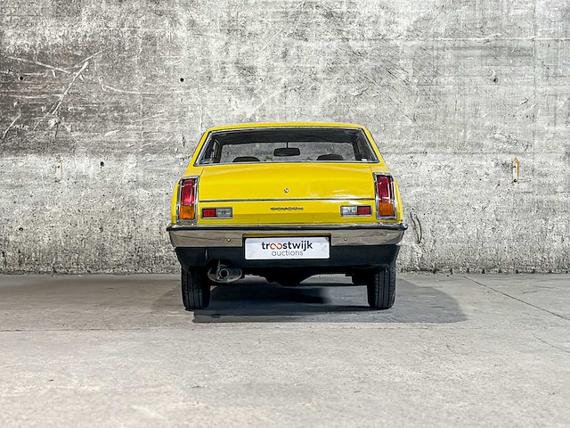 Toyota carina 1600 de luxe automatic 75pk 1976 - afbeelding 2 van  36