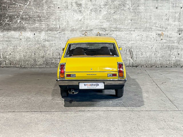 Toyota carina 1600 de luxe automatic 75pk 1976 - afbeelding 3 van  36