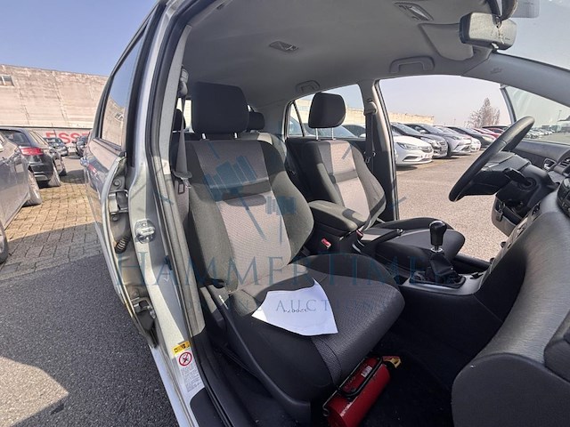 Toyota corolla 1.4 turbo d4d linea terra, 2006 - afbeelding 20 van  36