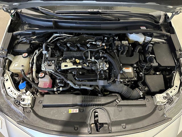 Toyota corolla touring sports 2.0 hybrid gr sport - afbeelding 11 van  21
