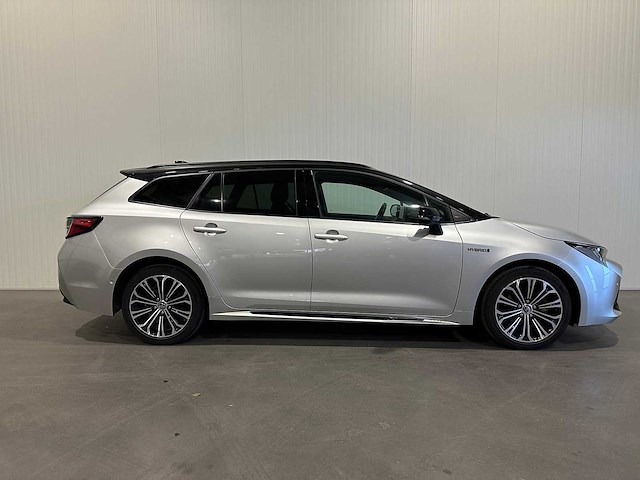 Toyota corolla touring sports 2.0 hybrid gr sport - afbeelding 18 van  21