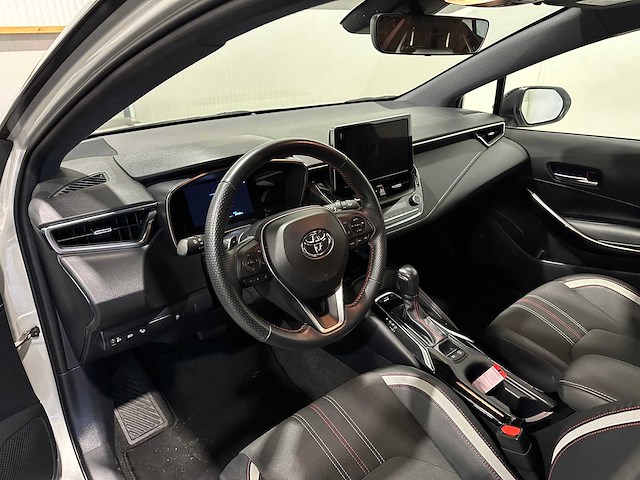 Toyota corolla touring sports 2.0 hybrid gr sport - afbeelding 21 van  21