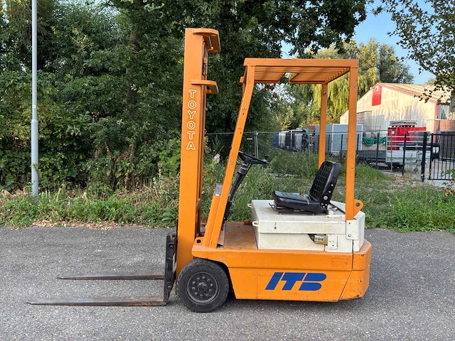 Toyota fbe 15 elektrische vorkheftruck 1500kg 3700mm - afbeelding 1 van  13