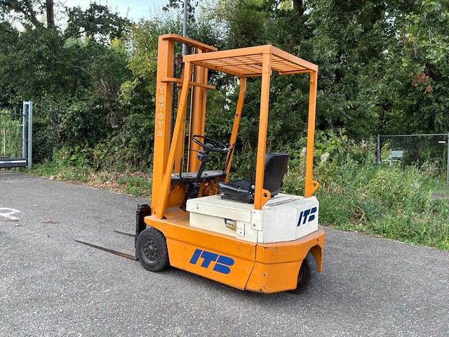 Toyota fbe 15 elektrische vorkheftruck 1500kg 3700mm - afbeelding 7 van  13