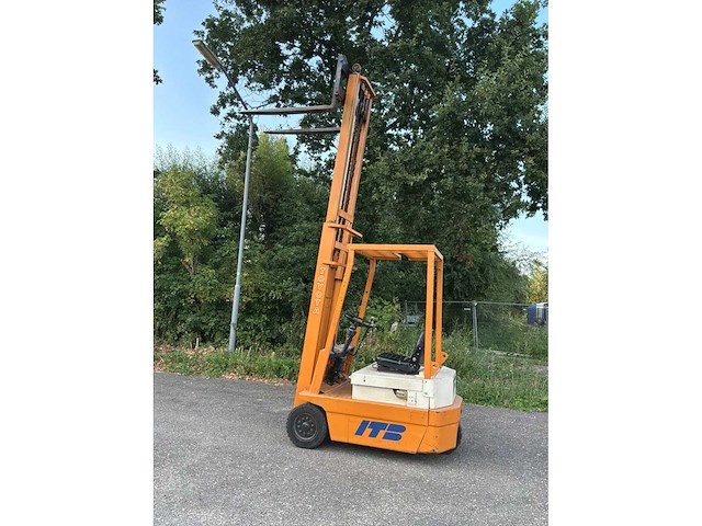 Toyota fbe 15 elektrische vorkheftruck 1500kg 3700mm - afbeelding 8 van  13
