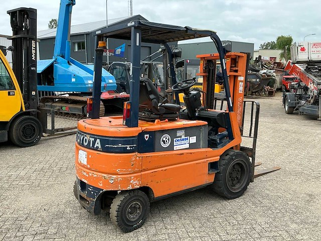 Toyota fbm30 vorkheftruck - afbeelding 4 van  10