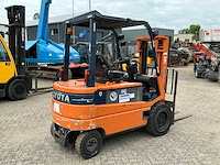 Toyota fbm30 vorkheftruck - afbeelding 4 van  10
