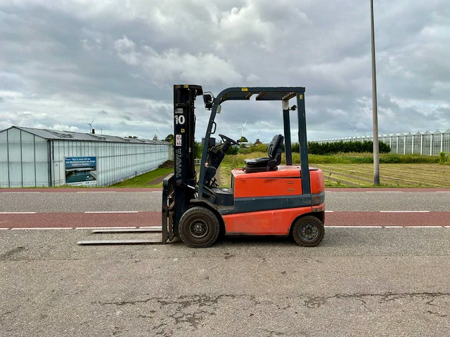 Toyota fbmf25 vorkheftruck - afbeelding 1 van  24