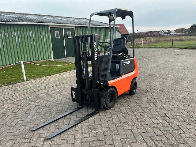 Toyota fg 9 vorkheftruck - afbeelding 3 van  10