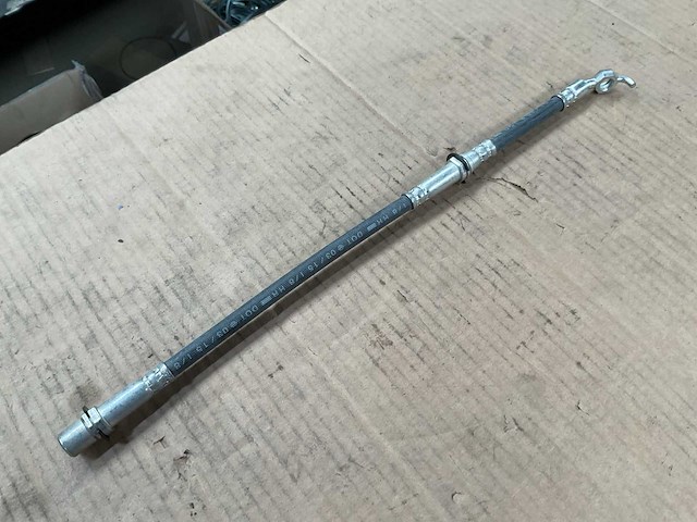 Toyota flexible hose and tubing (2x) - afbeelding 1 van  4