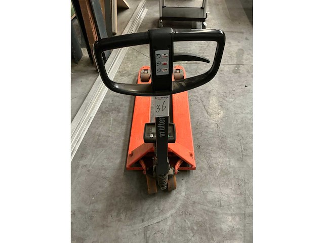 Toyota hand hydraulische palletwagen met weegschaal - afbeelding 3 van  10