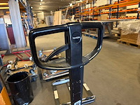 Toyota hand hydraulische palletwagen - afbeelding 3 van  5