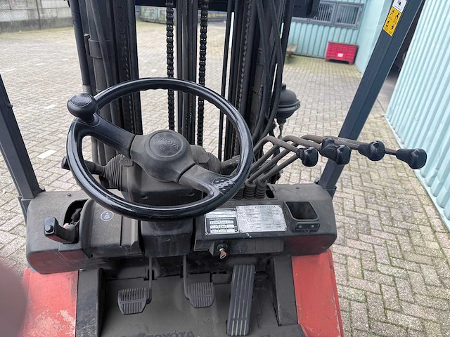 Toyota heftruck met 4e ventiel-vorkversteller-sideshift-470cm hoog-weing uren 6445 - afbeelding 3 van  15