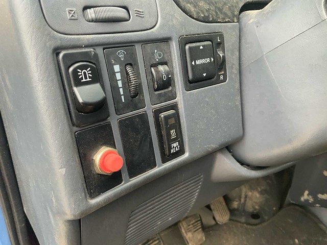 Toyota hiace 2.5 d-4d kwb cmdcemo bedrijfswagen - afbeelding 26 van  41