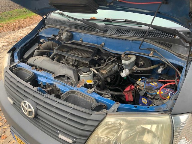 Toyota hiace 2.5 d-4d kwb cmdcemo bedrijfswagen - afbeelding 29 van  41
