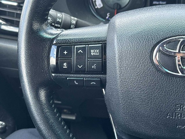 Toyota hilux 2.4 d-4d-f dc executive van | v-288-xl - afbeelding 8 van  29