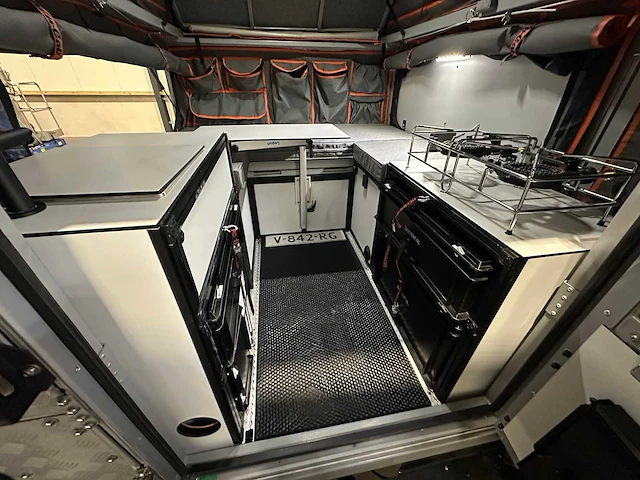 Toyota hilux 2.4 d-4d-f xc alucab cannopy camper v-842-rg - afbeelding 21 van  43