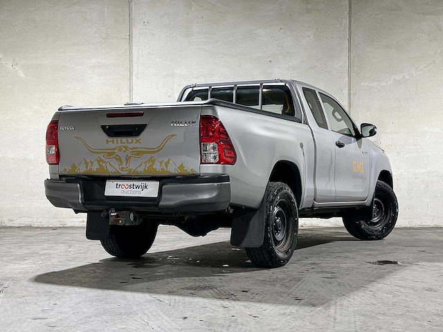 Toyota hilux 2.4 d-4d-f xtra cab comfort 150pk 2017 (origineel-nl), v-833-jr - afbeelding 16 van  21