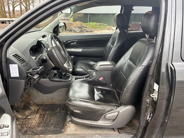 Toyota hilux 2.5 d-4d sx xtra cab bedrijfswagen - afbeelding 12 van  30