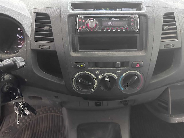 Toyota hilux 2.5 d-4d vx xtra cab 1-vbx-51 - afbeelding 4 van  16