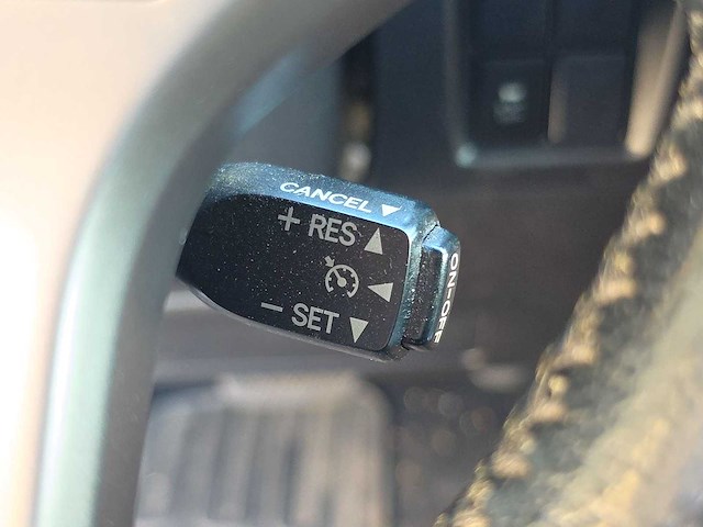 Toyota land cruiser 2.8 d-4d-f vx blind van | vt-252-x i - afbeelding 19 van  31
