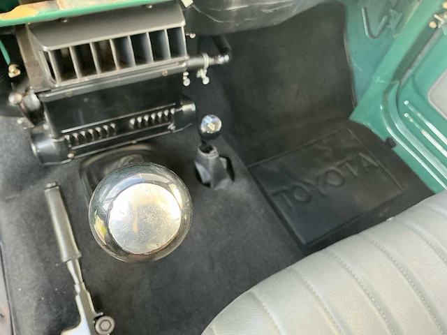 Toyota land cruiser bj40 hardtop land cruiser bj40 oldtimer - afbeelding 19 van  45