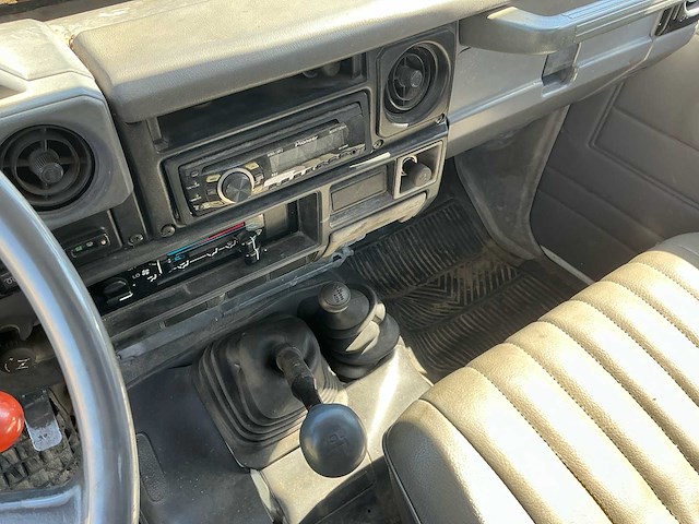 Toyota land cruiser heavy duty 4.2 pick-up bedrijfswagen origineel nederlands - afbeelding 11 van  27