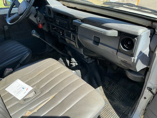 Toyota land cruiser heavy duty 4.2 pick-up bedrijfswagen origineel nederlands - afbeelding 16 van  27