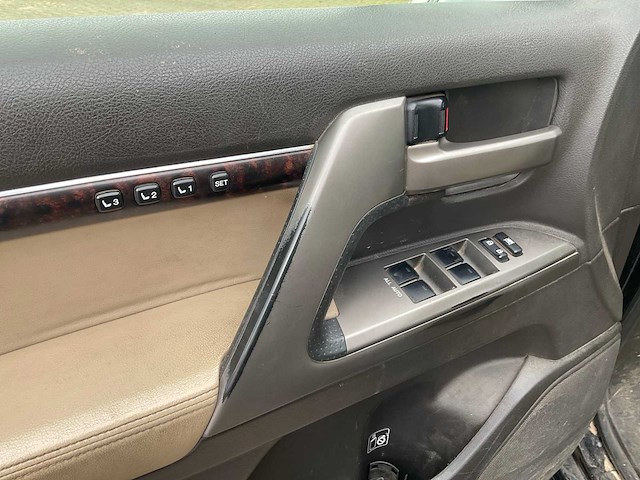 Toyota land cruiser v8 4.5 d-4d terreinauto 4x4 - afbeelding 4 van  20