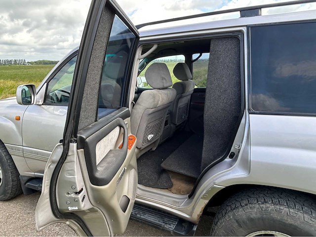 Toyota landcruiser 100 4.2 vx hr blind van bedrijfswagen - afbeelding 12 van  18