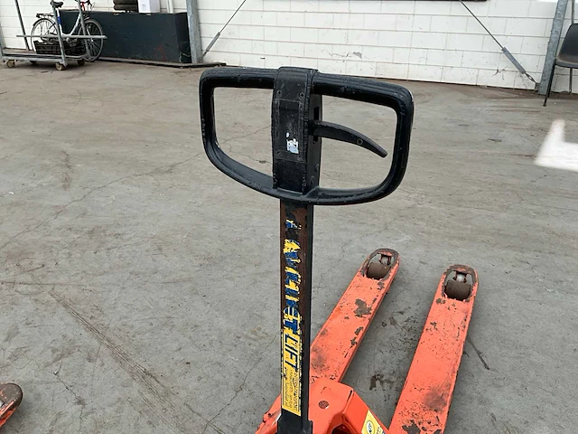 Toyota lhm230 hand hydraulische palletwagen - afbeelding 6 van  7