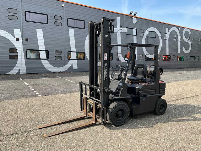 Toyota lpg vorkheftruck - afbeelding 1 van  24