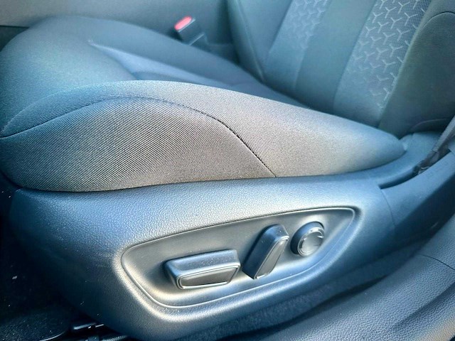 Toyota mirai 1.8 brint-hybrid dynamic, 3340 - afbeelding 2 van  25