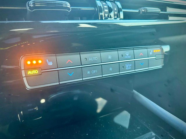 Toyota mirai 1.8 brint-hybrid dynamic, 3340 - afbeelding 7 van  25