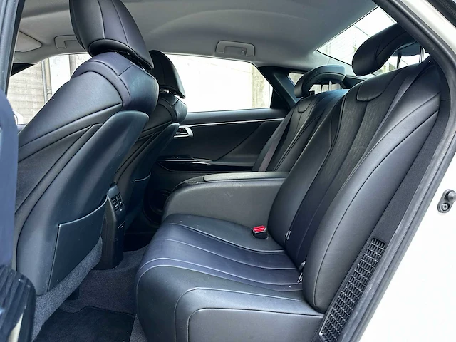 Toyota mirai fcv executive 154pk 2016, kpv-46-t - afbeelding 32 van  51