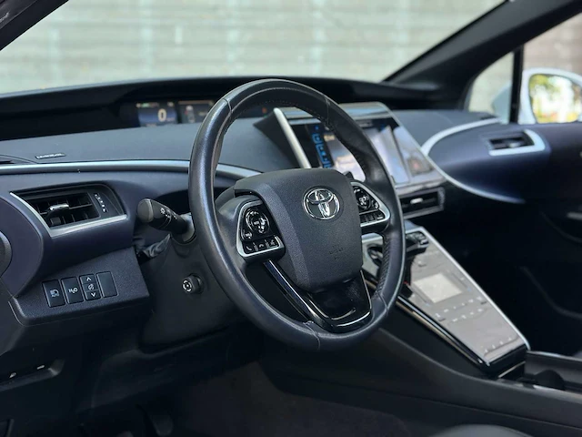 Toyota mirai fcv executive 154pk 2016, kpv-46-t - afbeelding 19 van  51