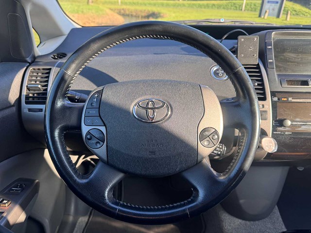 Toyota prius 1.5 vvt i comfort, 05-grs-6 - afbeelding 12 van  14