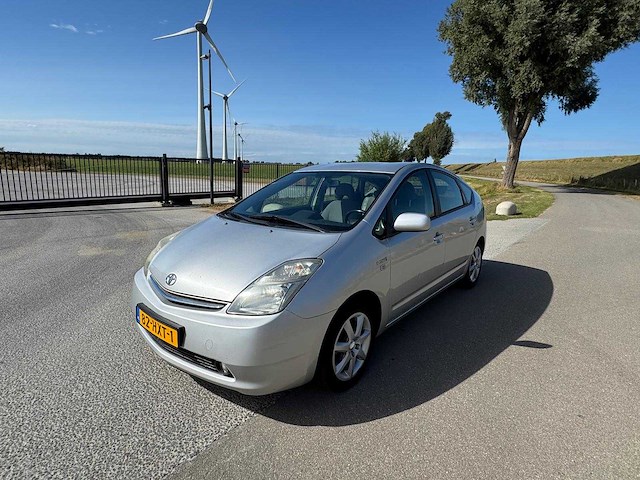 Toyota prius 1.5 vvt-i tech ed. 82-hxt-1 - afbeelding 7 van  34