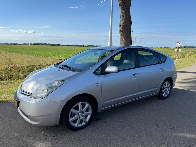 Toyota prius 1.5 vvt-i tech ed. 82-hxt-1 - afbeelding 10 van  34