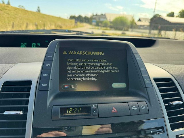 Toyota prius 1.5 vvt-i tech ed. 82-hxt-1 - afbeelding 12 van  34