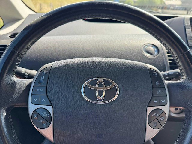 Toyota prius 1.5 vvt-i tech ed. 82-hxt-1 - afbeelding 14 van  34