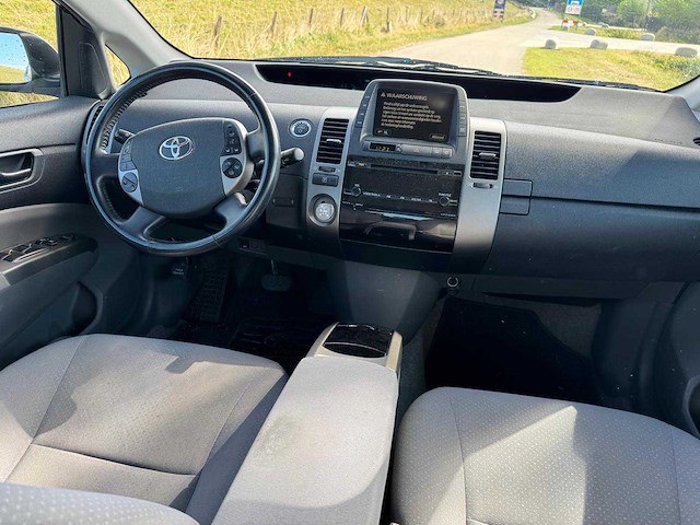 Toyota prius 1.5 vvt-i tech ed. 82-hxt-1 - afbeelding 21 van  34