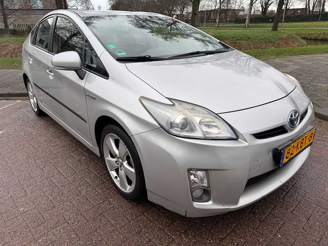 Toyota prius 1.8 aspiration automaat, 82-kbt-8 - afbeelding 9 van  15