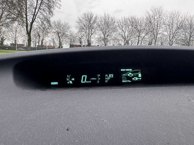 Toyota prius 1.8 aspiration automaat, 82-kbt-8 - afbeelding 4 van  16