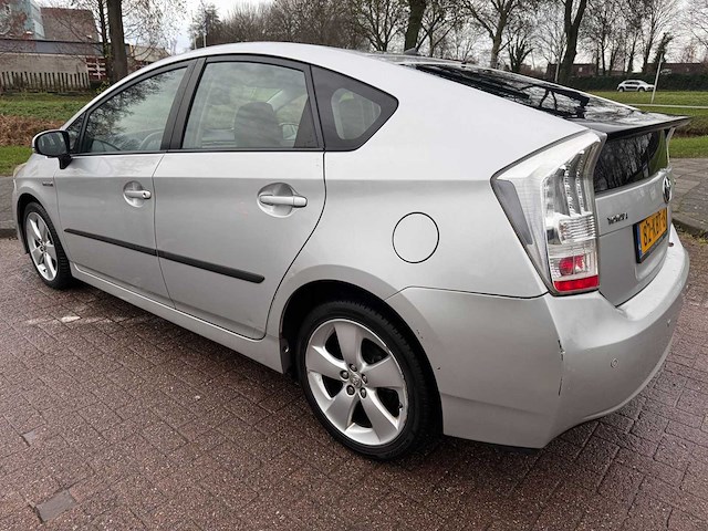 Toyota prius 1.8 aspiration automaat, 82-kbt-8 - afbeelding 11 van  16