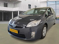 Toyota prius 1.8 comfort , 27-khj-7