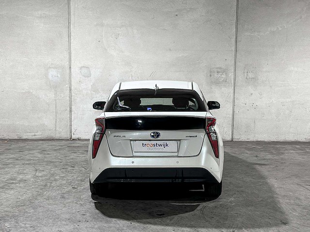 Toyota prius 1.8 dark edition 98pk 2017, h-314-fx - afbeelding 2 van  44